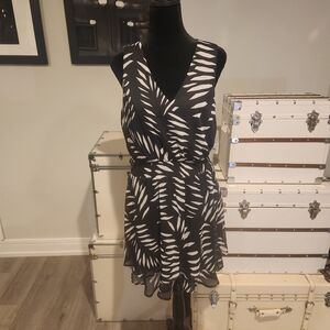 NWT Nine West Patterned Mini Dress